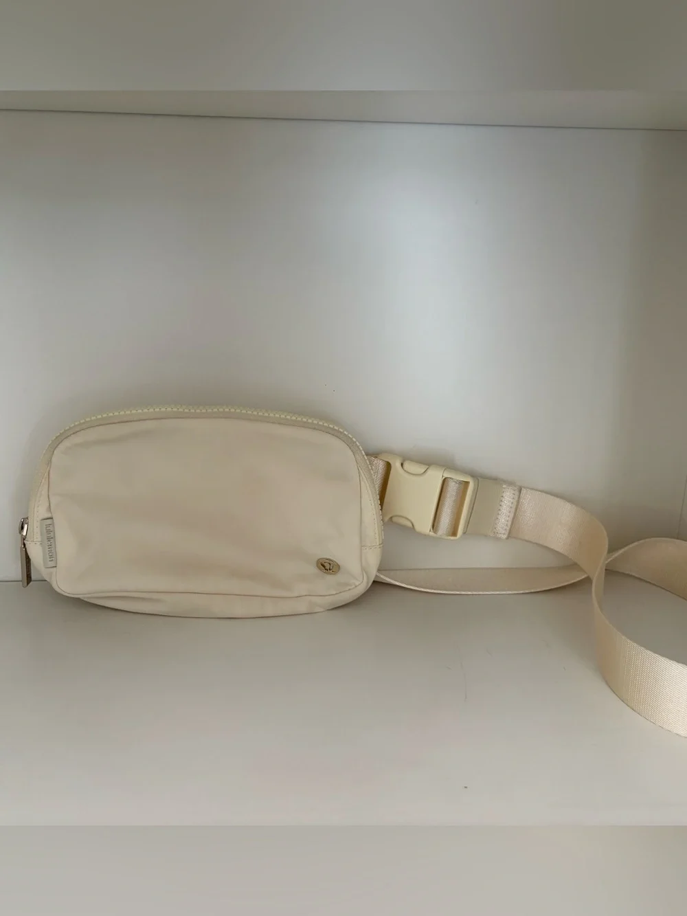 lululemon athletica adjustable strap
